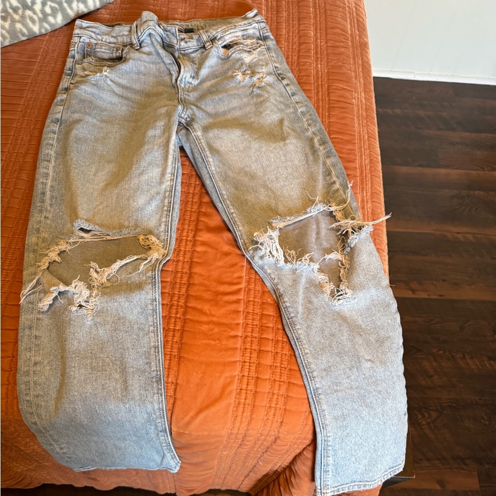 American Eagle Mom Jeans